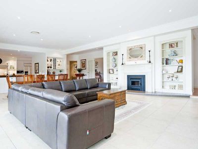 14 President Circuit, Karalee