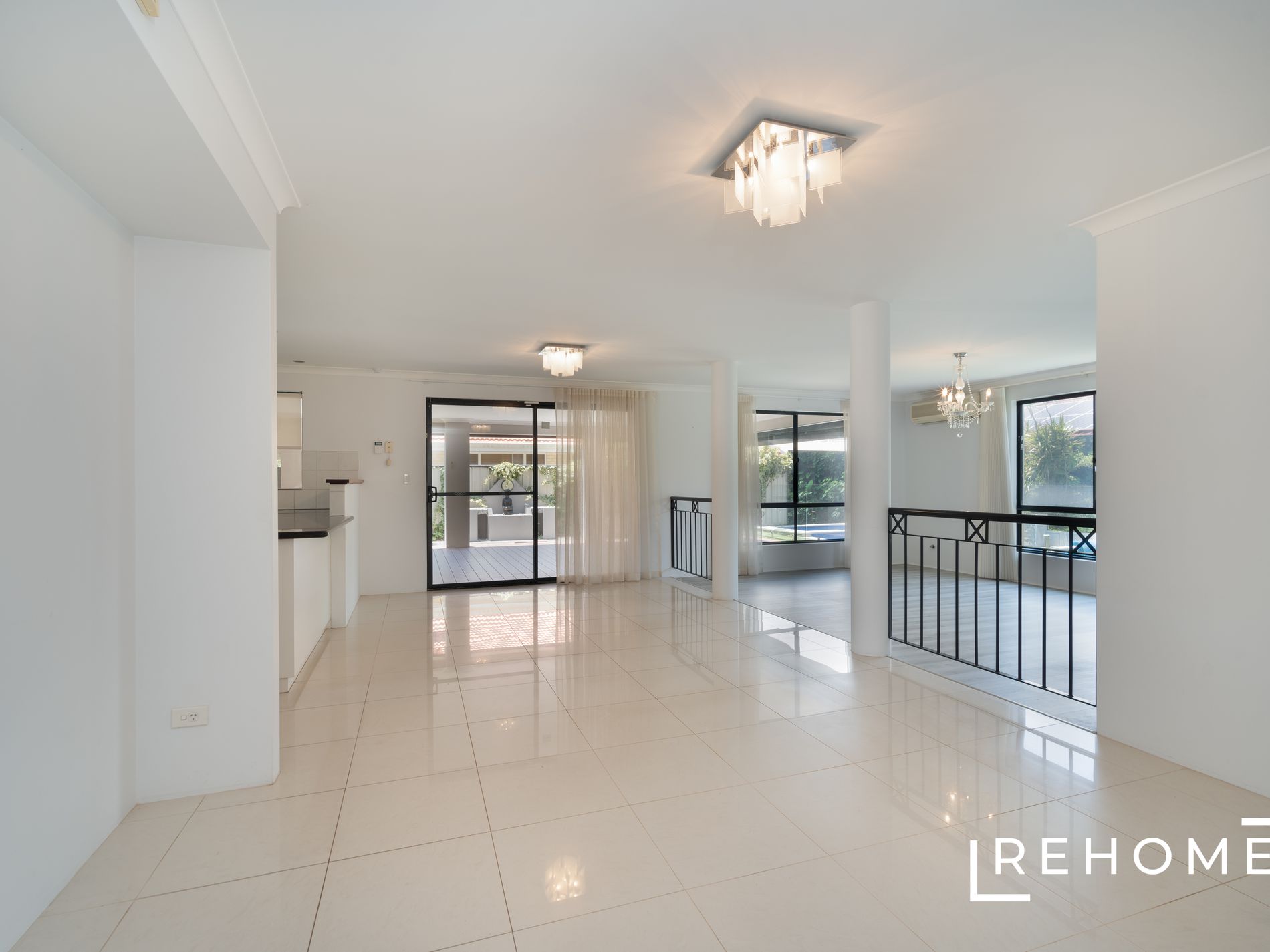 15 THURLOE WAY, Canning Vale