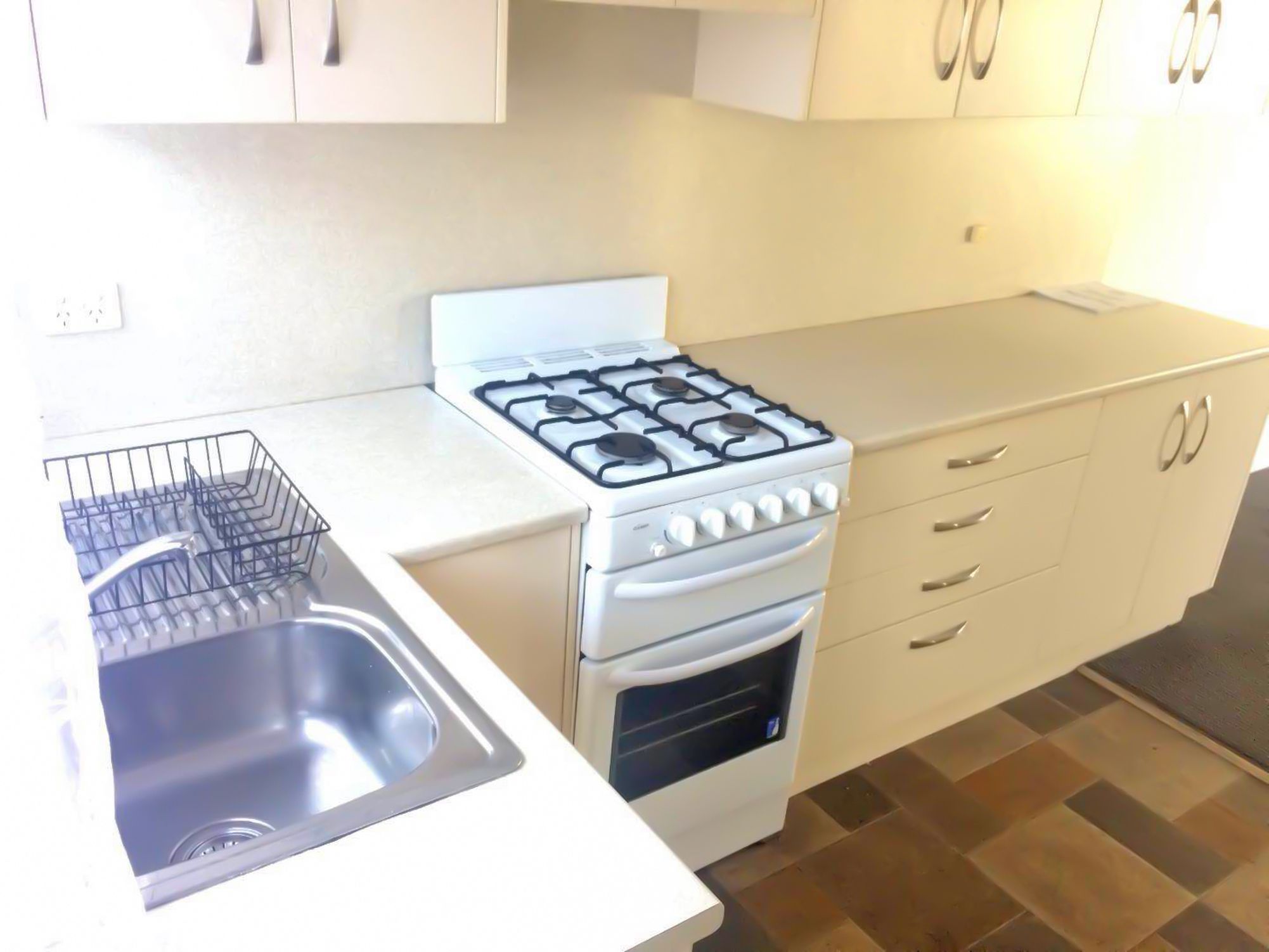 2 / 835 Grand Junction Road, Valley View