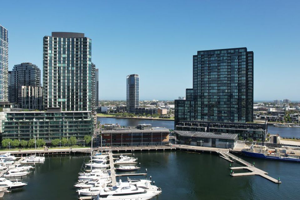 810 / 915 Collins Street, Docklands