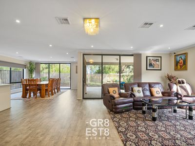 65 Aquatic Drive, Cranbourne West