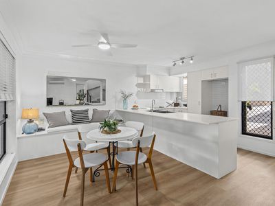 4 / 5 Seabrook Street, Kedron