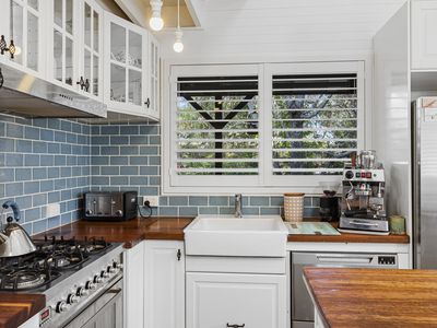 10 Cooloon Street, Hawks Nest