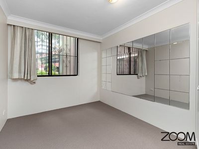 4 / 2-8 Park Avenue, Burwood