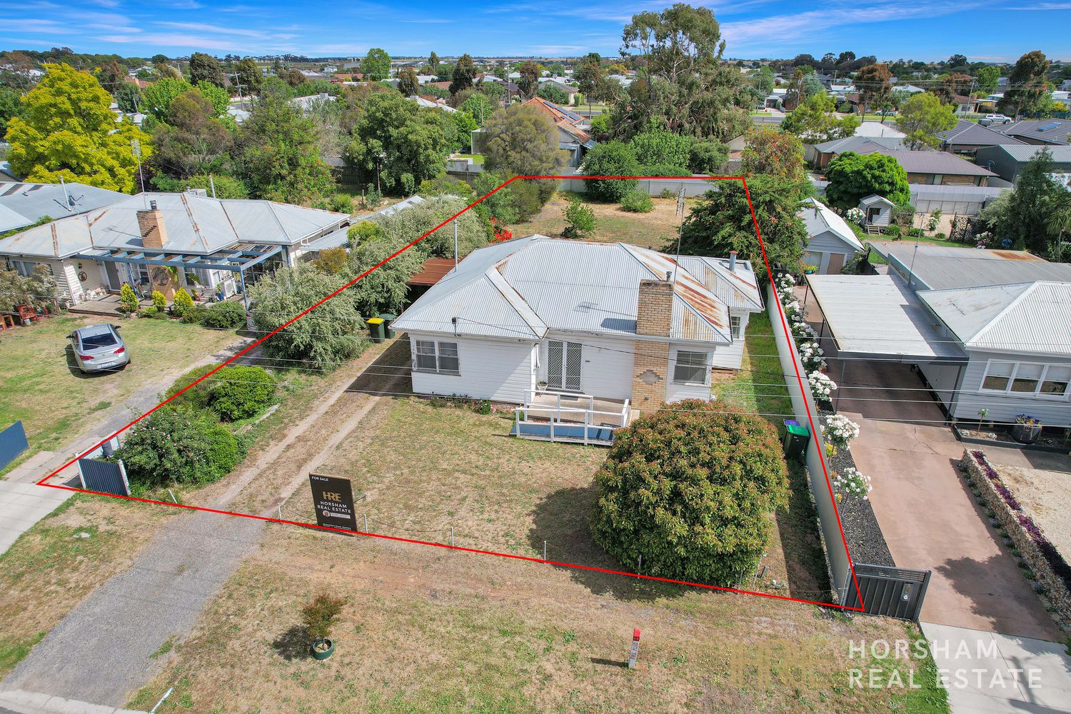 8 Federation Avenue, Horsham