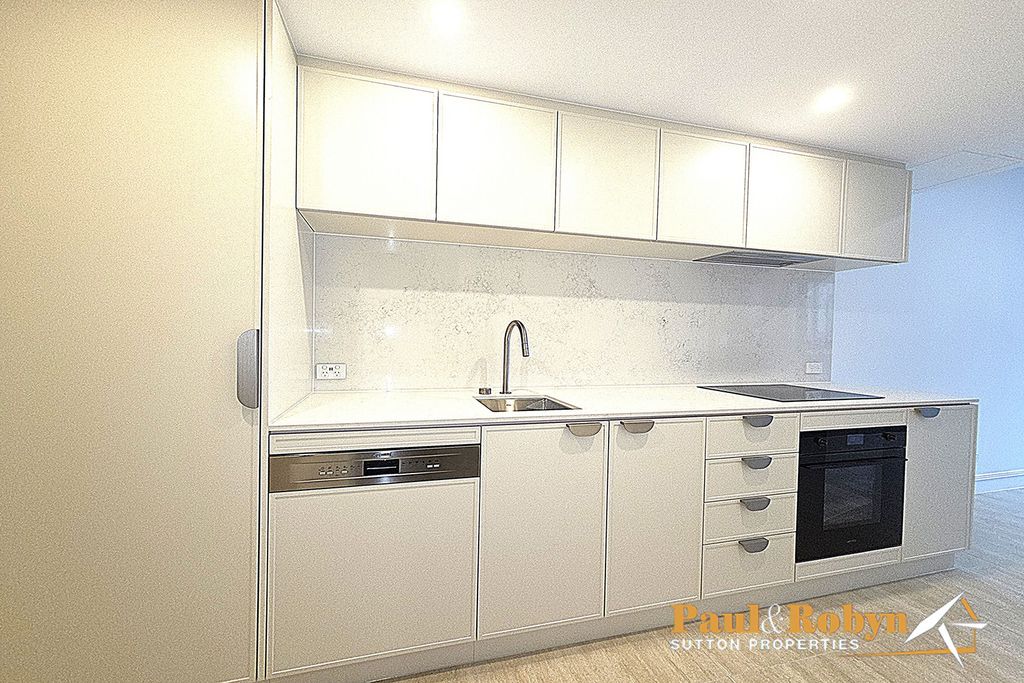 612 / 70 Allara Street, Canberra