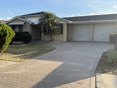 8 Horningsea Park Drive, Horningsea Park