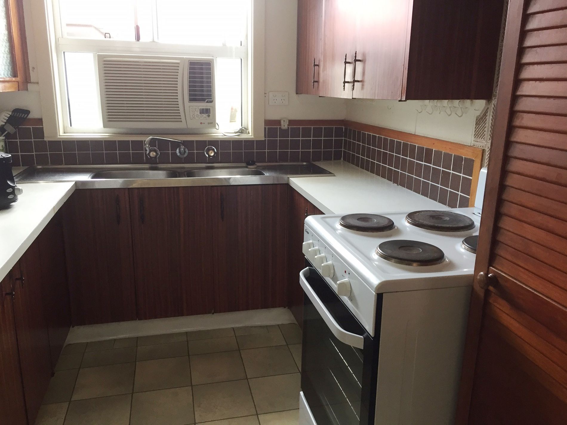 2 / 81 Shellharbour Road, Warilla