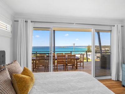 46 Sunset Strip, Manyana