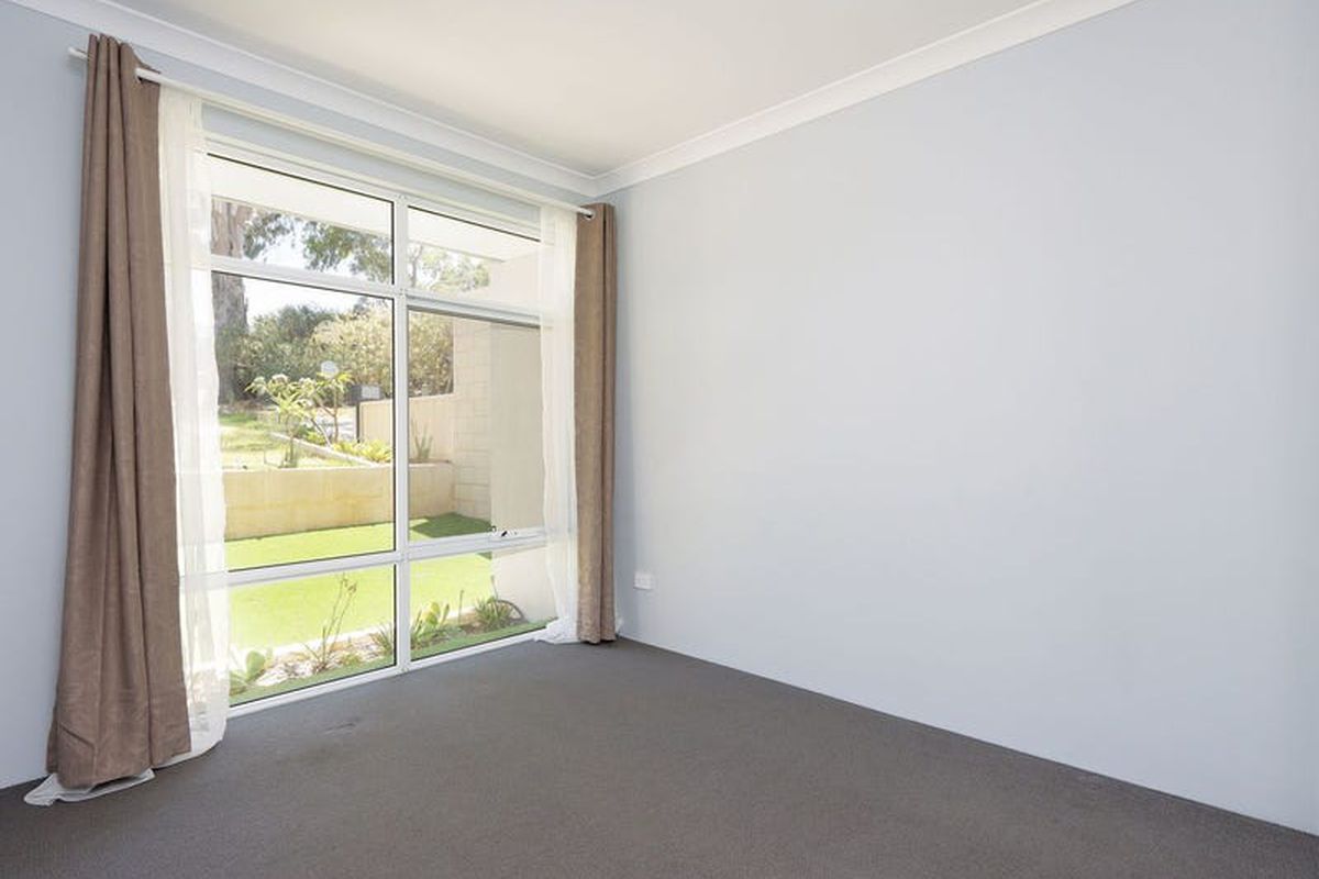 12A Lincoln Road, Morley