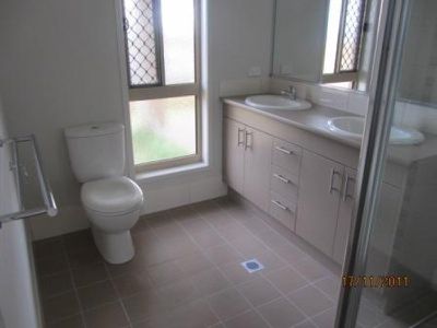 16 Mia Court, Kawungan