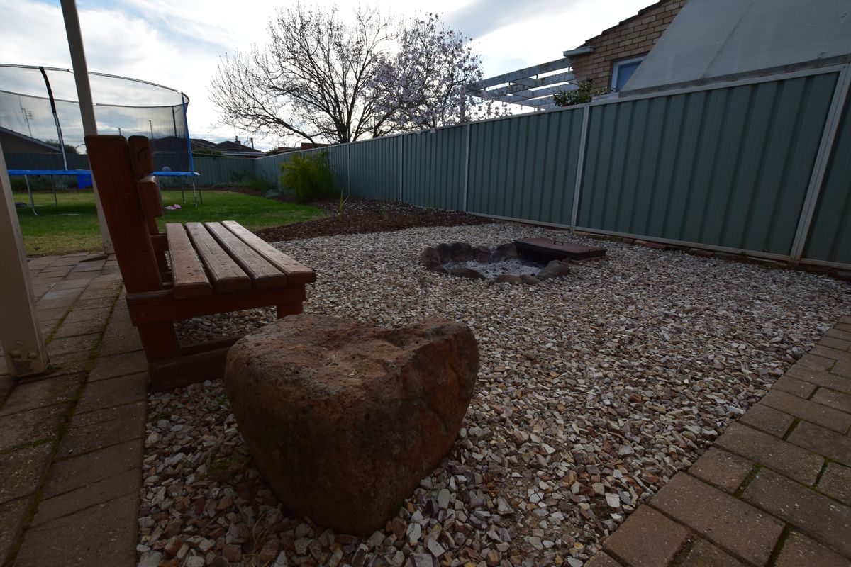 12 Saunders Street, Kyabram