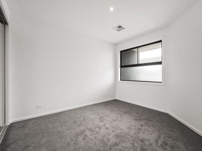 8 Oceanview Drive, Taperoo