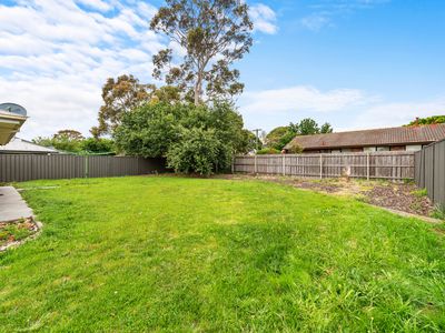 6 Langholme Court, Sale