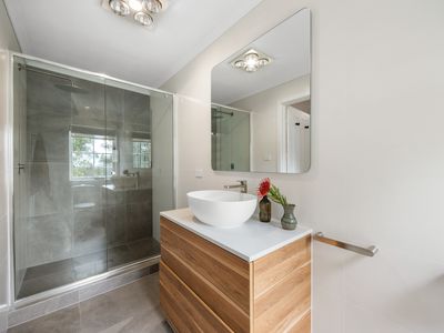 22 George Avenue, Crafers West