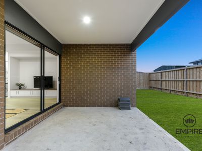 2 Sapna Pl, Clyde North