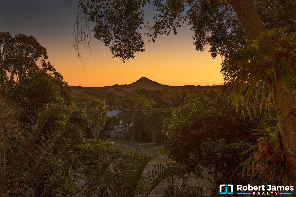 15 Moonare Crescent, Noosa Heads