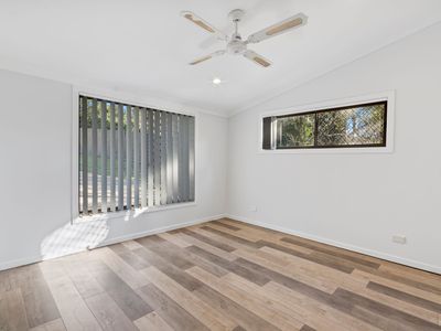 20 Condamine Crescent, Helensvale