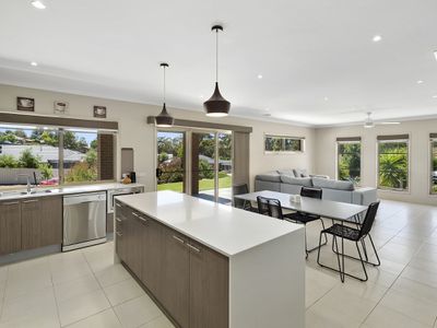 5 LIGHTWOOD AVENUE, Seymour