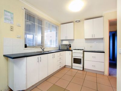 1 Sinclair Crt, Hampton Park