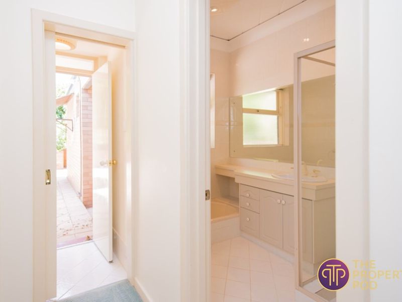 18 Massey Way, Rossmoyne