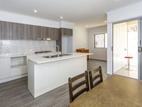 1 / 22 Golden Gate Avenue, Park Ridge