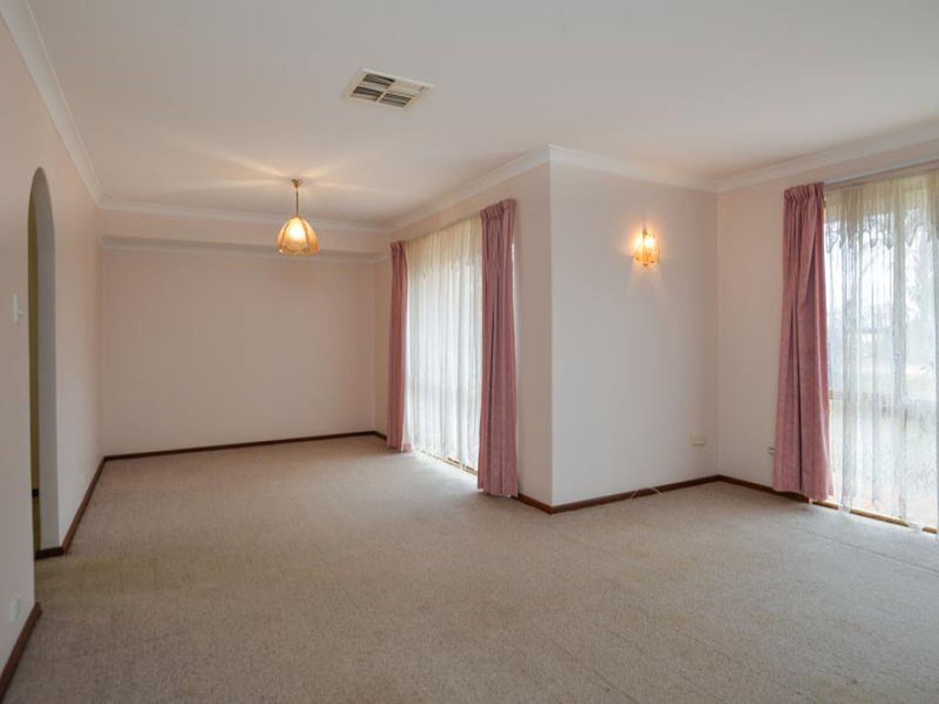 22 Downey Way, Hannans