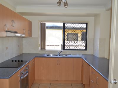 6 Grebe Court, Douglas