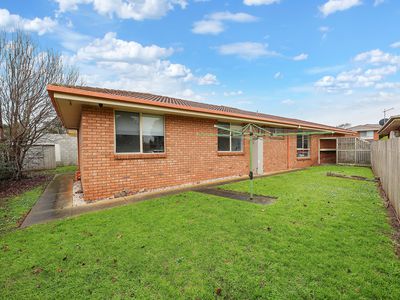 2 Adam Court, Warrnambool
