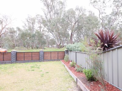 4 Redgum Court, Heathcote