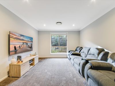87 Greenfield Crescent, Elderslie