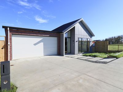 6 Kobe Street, Karaka