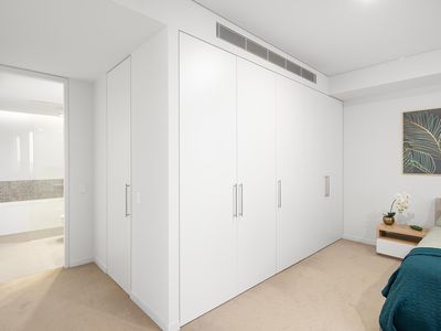 607 / 2 Moreau Parade, East Perth