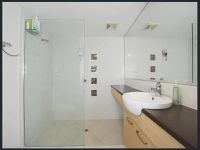 48 / 10 Grand Parade, Kawana Island
