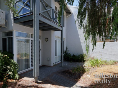 2 / 13 Helm Street, Mount Pleasant