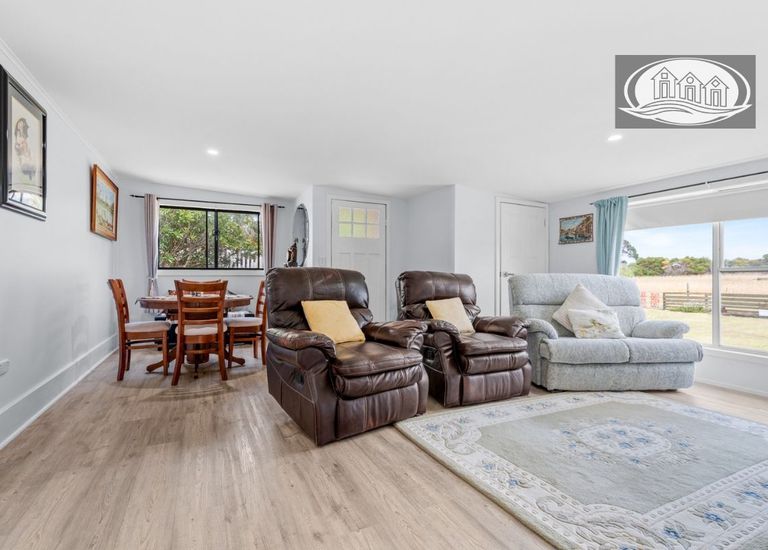 17 Beach Road, Portland