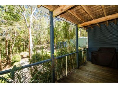 180 Thrushs Road, Dulong