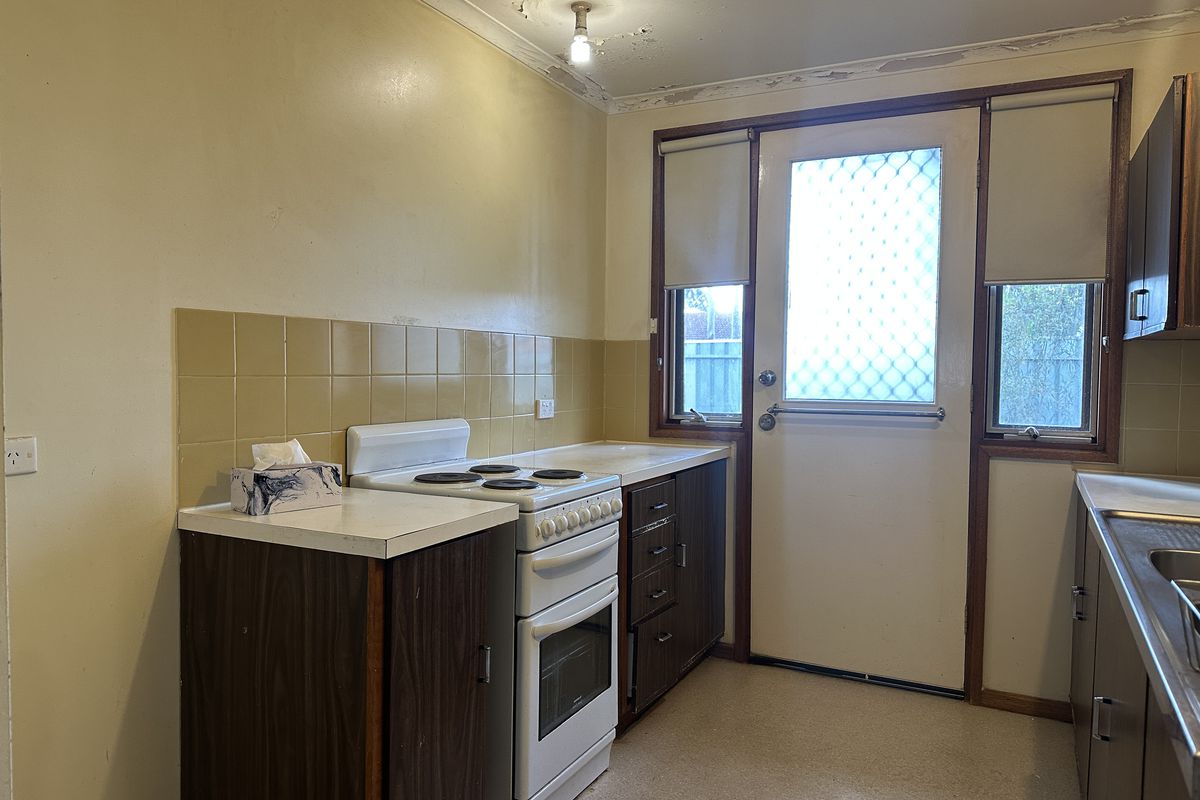 22 Kennion Crescent, Para Hills West