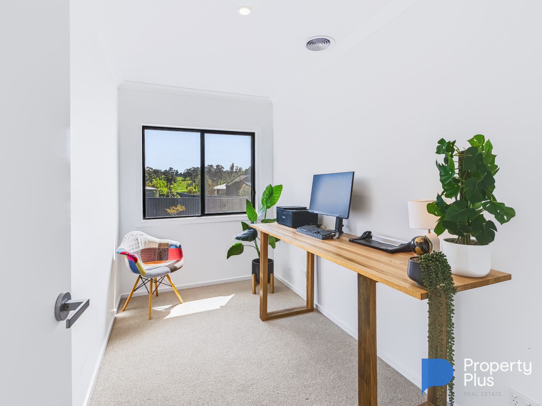 8 Banksia Court, Campbells Creek
