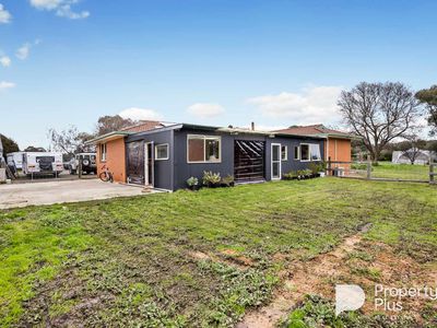 140 Gibbs Road, Majorca