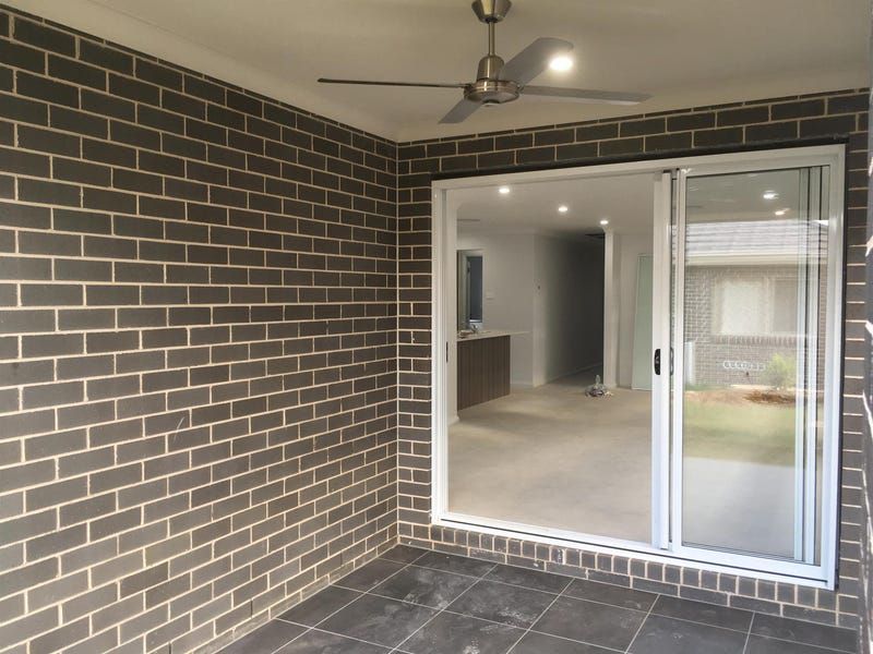 17 Cape York Street, Gregory Hills