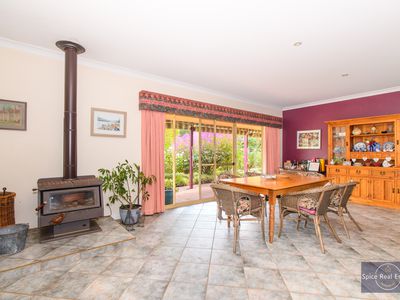 124 Sheoak Drive, Hay