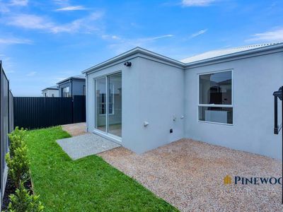 14 Pitchstone Circuit, Epping