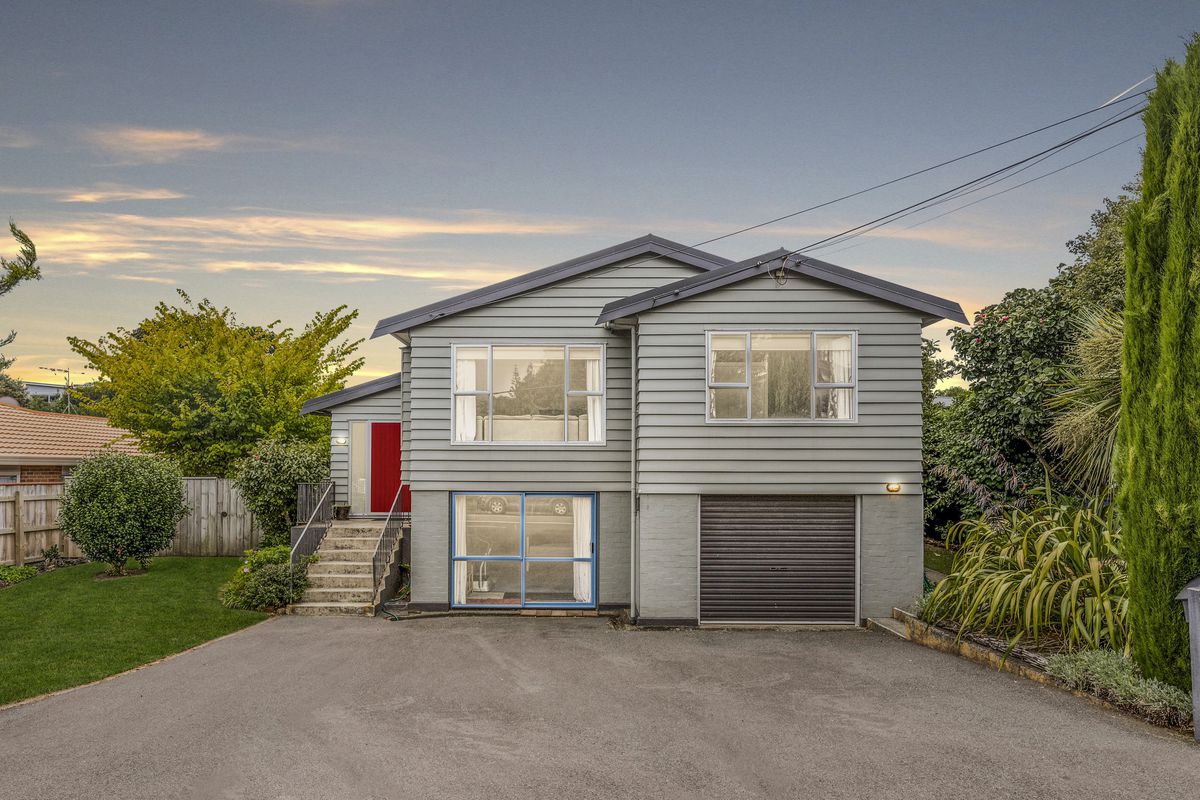 33 Ocean Road, Paraparaumu Beach