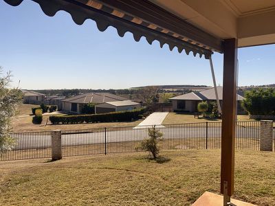 1 / 44 Banksia Drive, Kingaroy