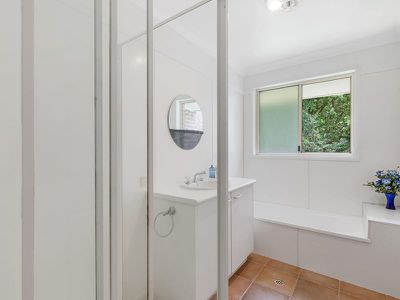 2 Mill Hill Rd, Montville