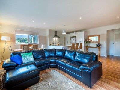56 Washington Lane, Woodend