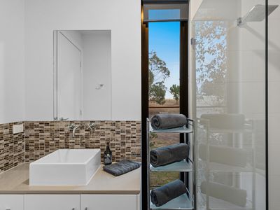 105 School Lane, Merrijig