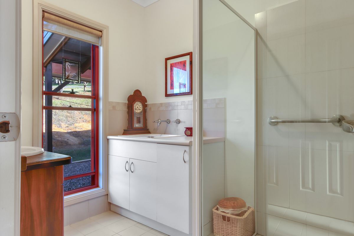 83 Rainforest Parkway, Narooma