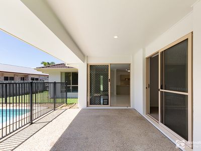 13 Firecrest Close, Upper Coomera